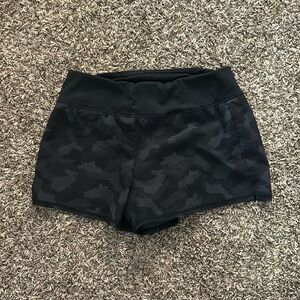 black camo workout shorts